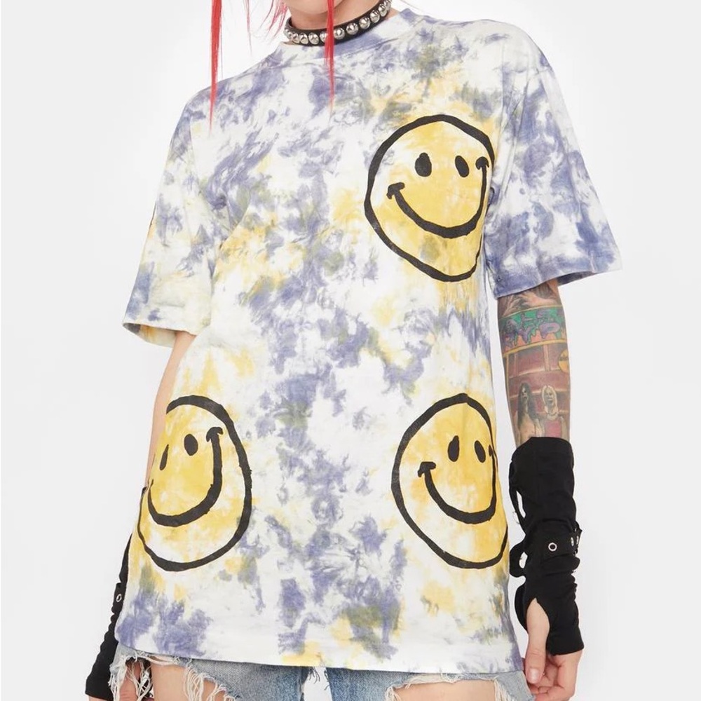MARKET Tie-Dye Smiley Face T-Shirt